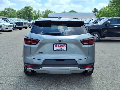 Used 2024 Chevrolet Blazer LT w/ Convenience Package AWD/4WD image 4