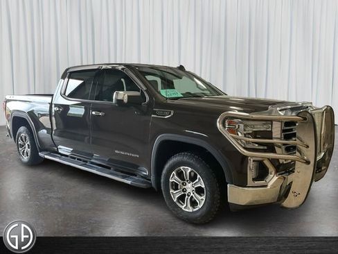 Used 2021 GMC Sierra 1500 SLT w/ X31 Off-Road Package image 3