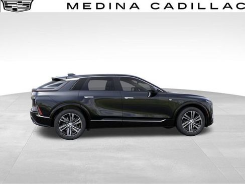 New 2026 Cadillac Lyriq Luxury AWD/4WD image 5