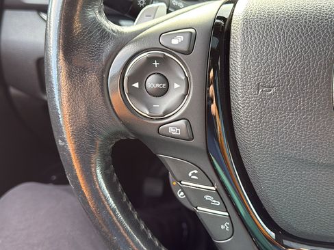 Used 2017 Honda Pilot Elite image 16