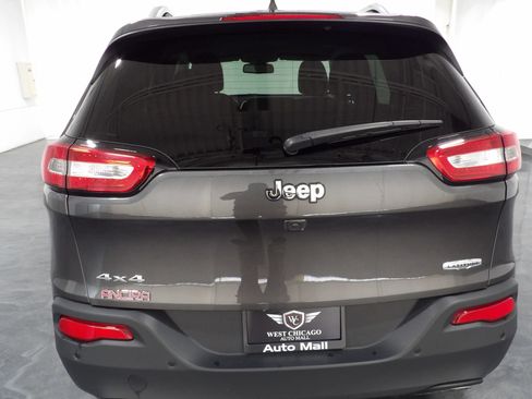 Used 2017 Jeep Cherokee Latitude w/ Safety/Convenience Group AWD/4WD image 5