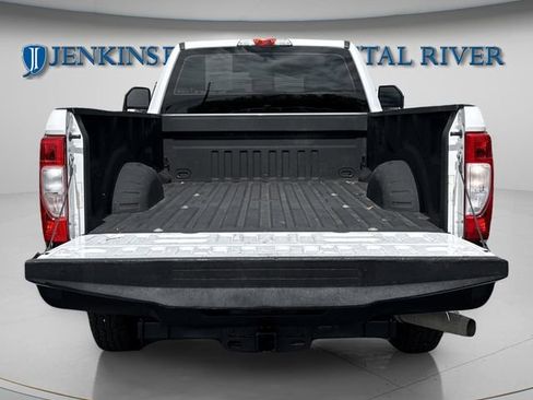 Used 2022 Ford F250 XL RWD image 17