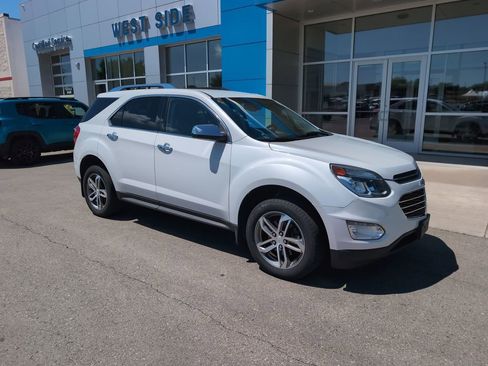 Used 2017 Chevrolet Equinox Premier w/ Enhanced Convenience Package AWD/4WD image 2