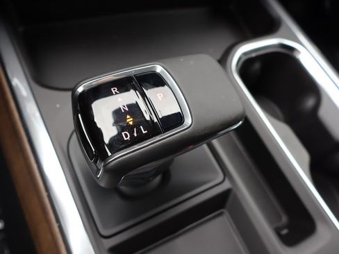 New 2026 Chevrolet Silverado 1500 High Country AWD/4WD image 5