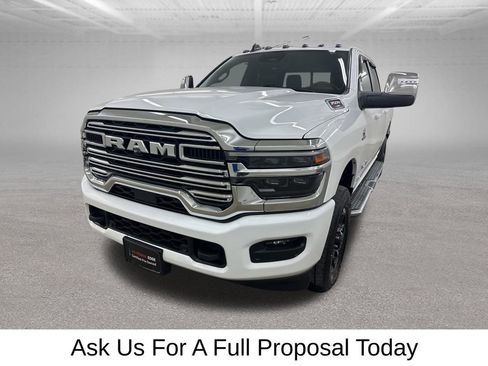 Used 2025 RAM 3500 Laramie AWD/4WD image 7