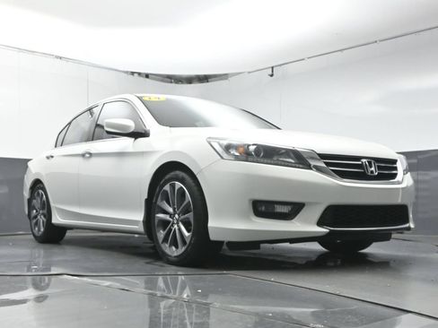 Used 2014 Honda Accord Sport image 31