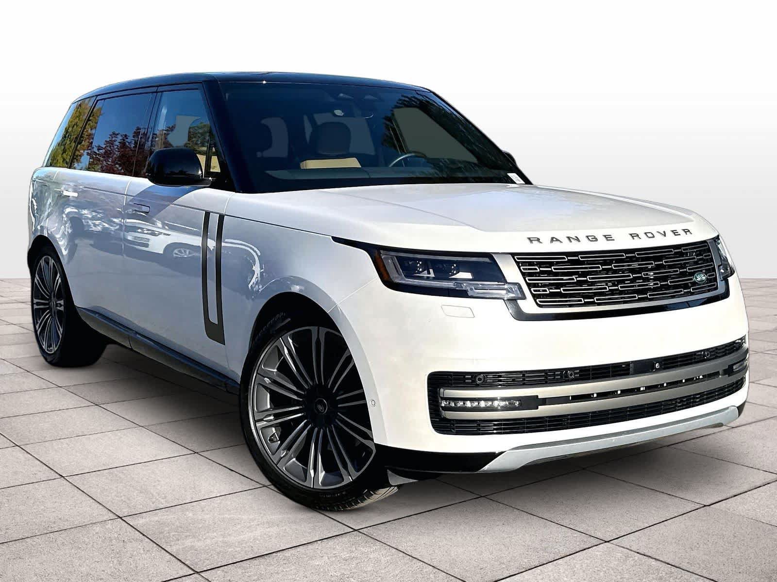 Used 2024 Land Rover Range Rover Long Wheelbase SE AWD/4WD image 2
