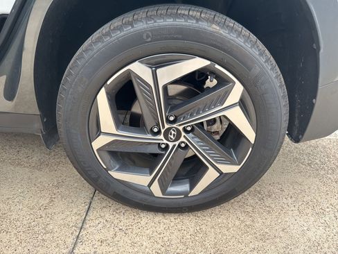 Used 2022 Hyundai Tucson Limited image 10
