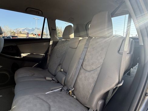 Used 2012 Toyota RAV4 4WD V6 image 23