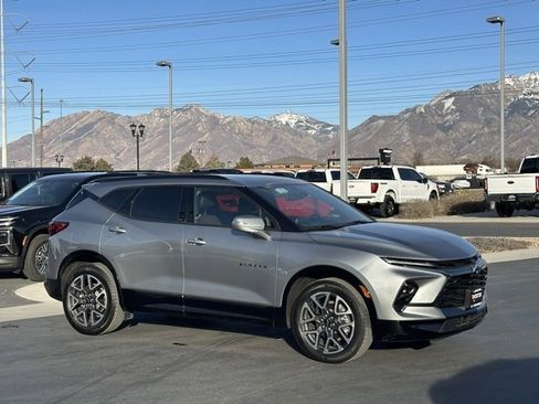 Certified 2025 Chevrolet Blazer RS image 28