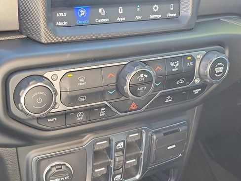 Used 2023 Jeep Gladiator Sport image 26