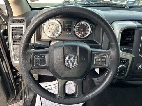 Used 2020 RAM 1500 Classic SLT image 16