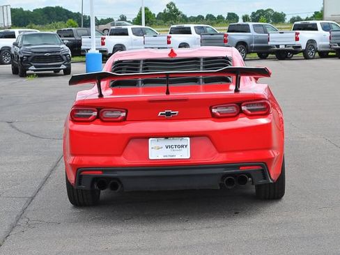 Used 2020 Chevrolet Camaro LT RWD image 4