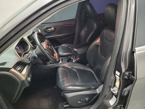 Used 2016 Jeep Cherokee Limited image 17