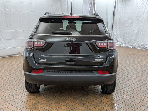 Used 2025 Jeep Compass Latitude image 6