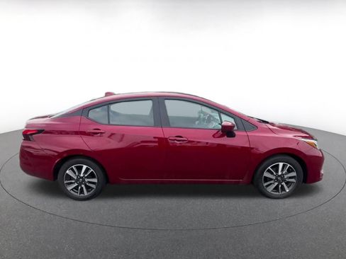 Used 2025 Nissan Versa SV FWD image 17
