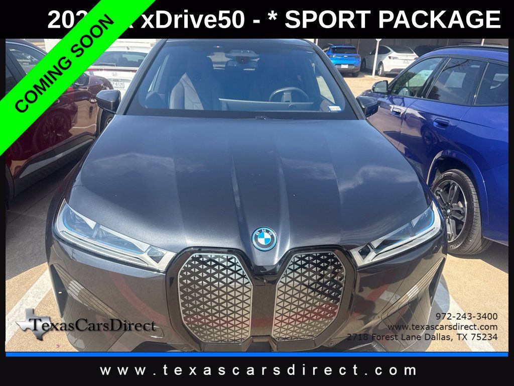 Used 2023 BMW iX xDrive50 w/ Ultimate Package 2 AWD/4WD image 6