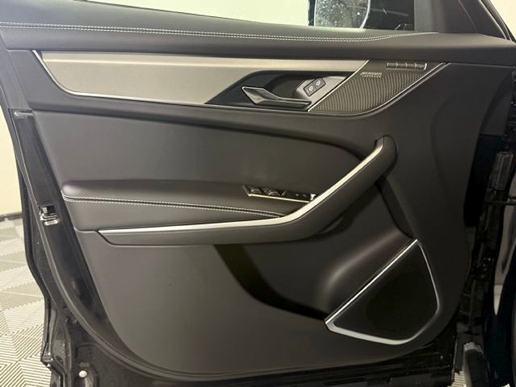 New 2026 Jaguar F-PACE R-Dynamic S AWD/4WD image 25