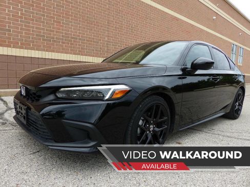 Used 2024 Honda Civic Sport image 2