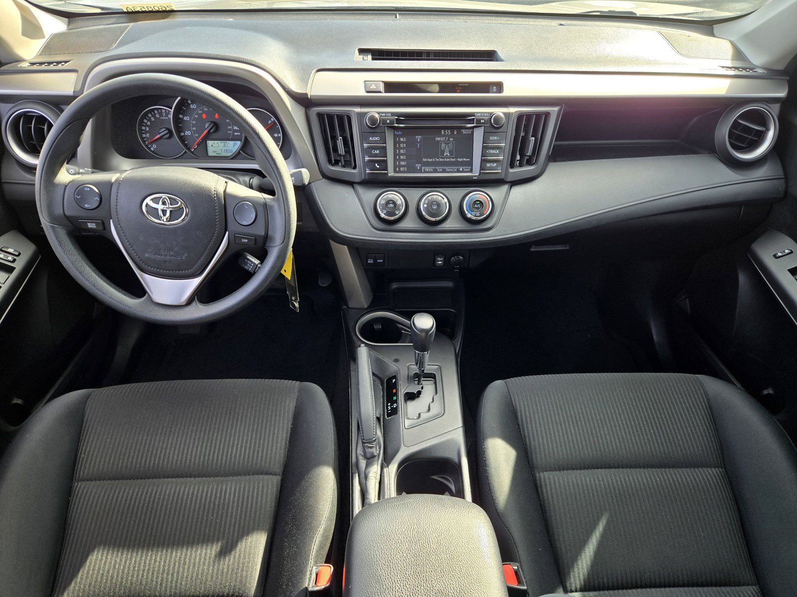 Used 2016 Toyota RAV4 LE FWD image 10