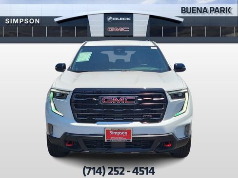 Used 2026 GMC Acadia AT4 w/ Luxury Package AWD/4WD image 3
