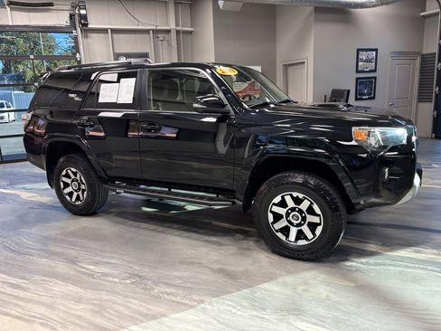 Used 2019 Toyota 4Runner TRD Off-Road Premium image 31