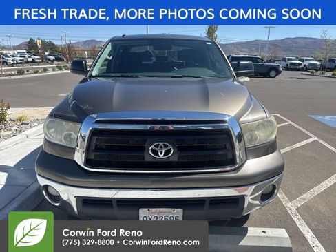 Used 2011 Toyota Tundra 4x4 CrewMax w/ Tow Pkg image 2
