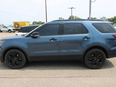 Used 2019 Ford Explorer Sport w/ Equipment Group 401A AWD/4WD image 5
