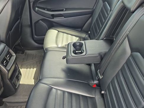 Used 2019 Ford Edge SEL w/ Equipment Group 201A FWD image 12