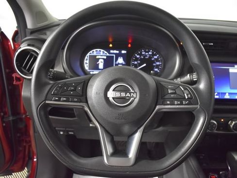 Certified 2023 Nissan Kicks SV FWD image 13
