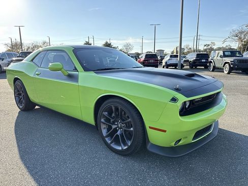 Used 2023 Dodge Challenger R/T w/ T/A Package image 1