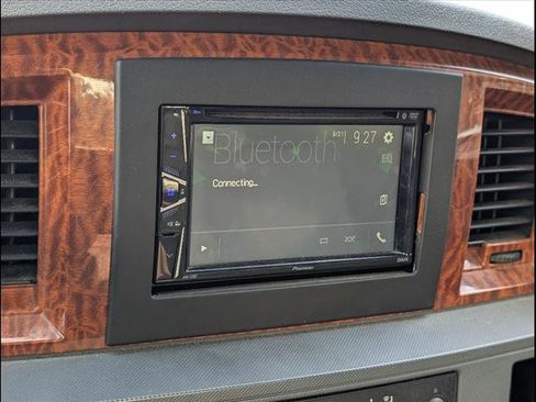 Used 2006 Dodge Ram 2500 Truck SLT image 9