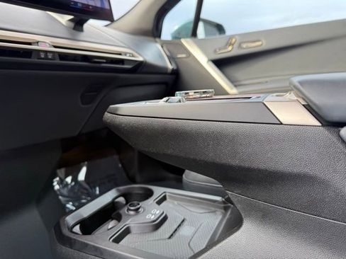 Used 2022 BMW iX xDrive50 w/ Premium Package image 21