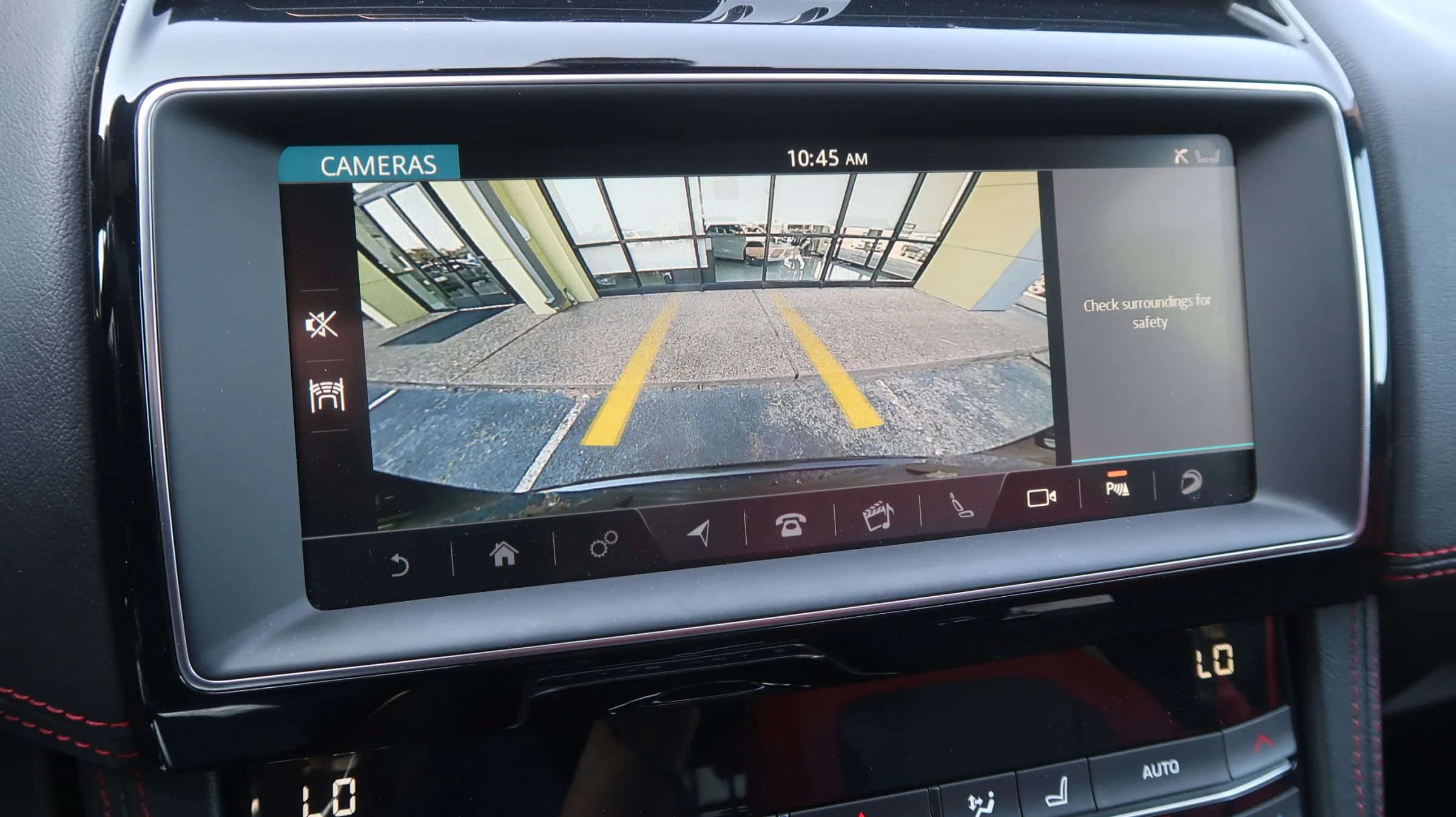 Used 2019 Jaguar F-PACE S AWD/4WD image 34