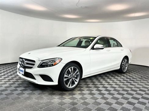 Used 2019 Mercedes-Benz C 300 4MATIC Sedan image 2