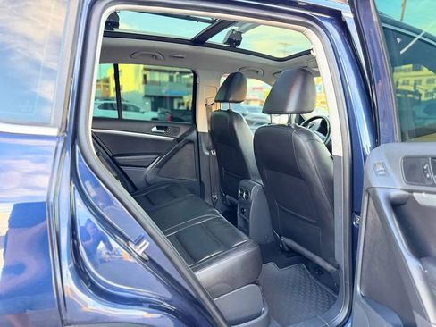 Used 2013 Volkswagen Tiguan SEL image 32