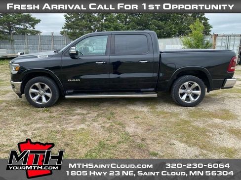 Used 2019 RAM 1500 Laramie AWD/4WD image 5