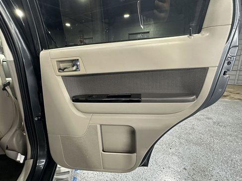 Used 2009 Ford Escape Limited image 40