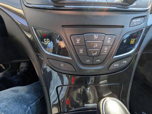 Used 2016 Buick Regal FWD image 35