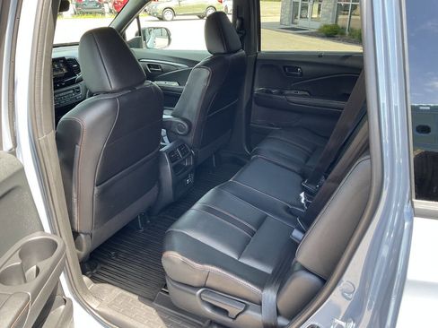 Used 2022 Honda Passport TrailSport image 38