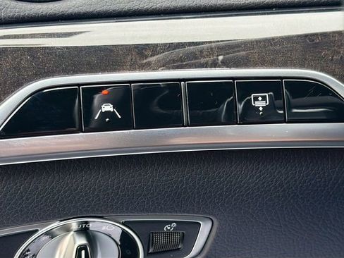 Used 2018 Mercedes-Benz S 560 4MATIC Sedan image 45