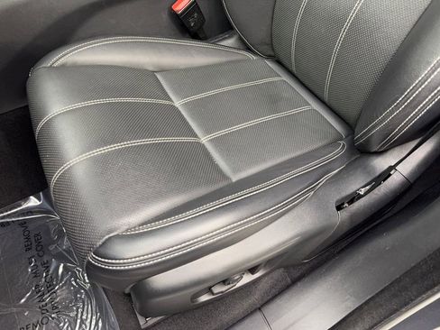 Used 2022 Land Rover Range Rover Velar R-Dynamic S image 28