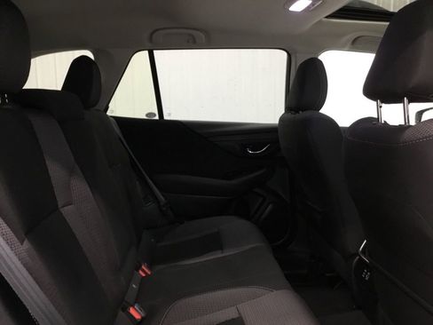 Used 2024 Subaru Outback Premium image 19