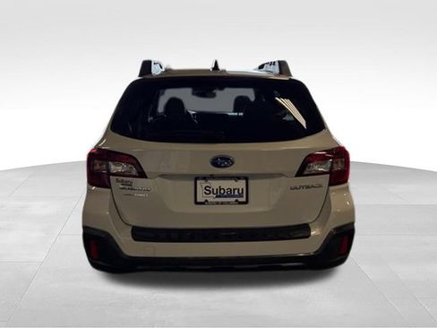 Used 2018 Subaru Outback 2.5i Limited AWD/4WD image 6