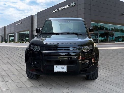Certified 2025 Land Rover Defender 110 X-Dynamic SE AWD/4WD image 8