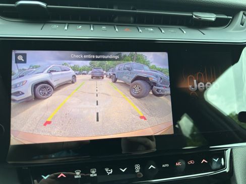 New 2026 Jeep Grand Cherokee Limited w/ Limited Altitude Package RWD image 15