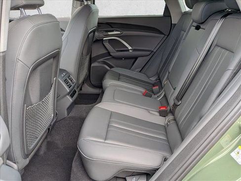 Certified 2025 Audi Q5 Premium w/ Convenience Package AWD/4WD image 21