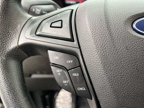Used 2024 Ford Edge SE AWD/4WD image 16