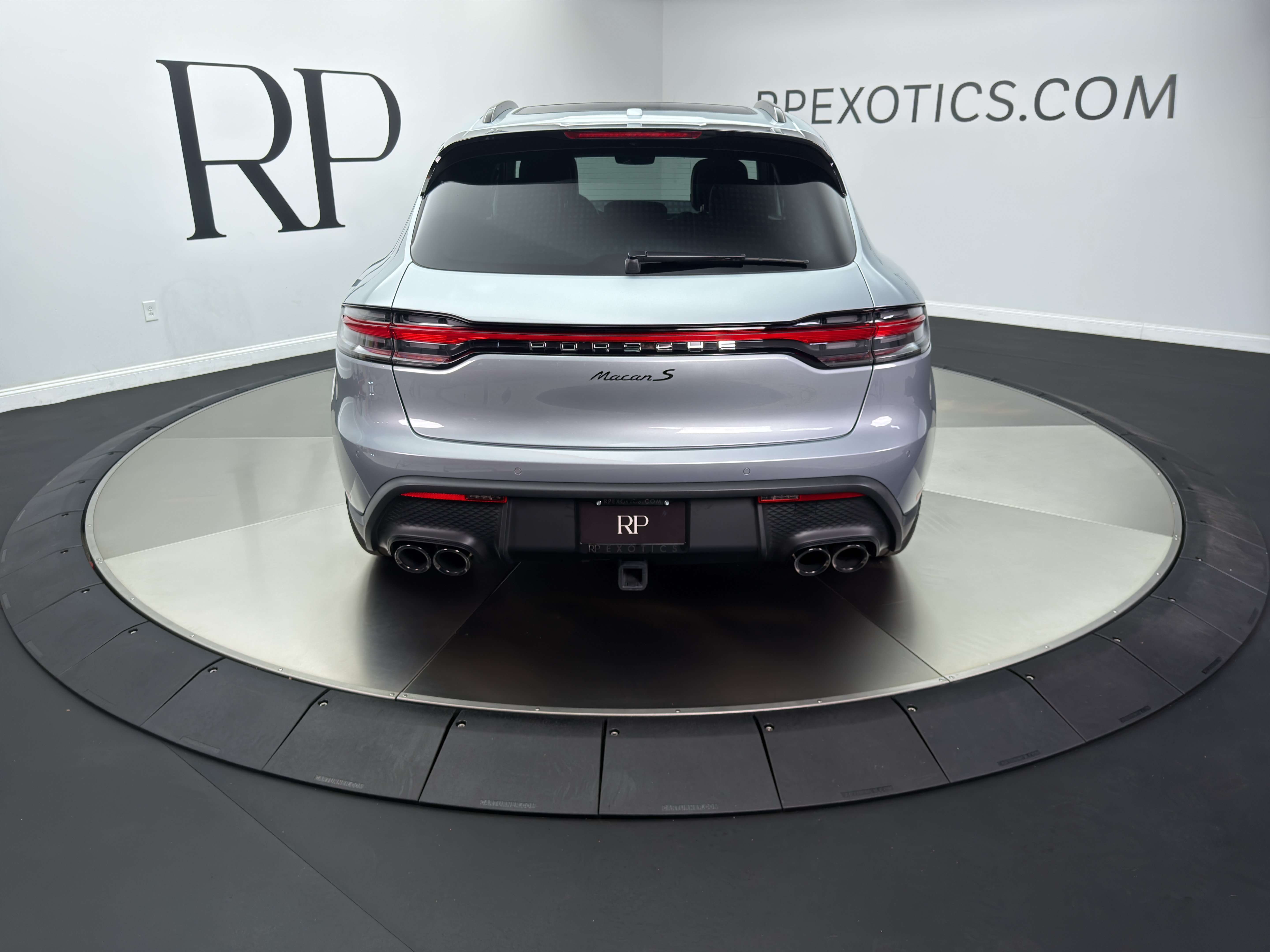 Used 2025 Porsche Macan S AWD/4WD image 5
