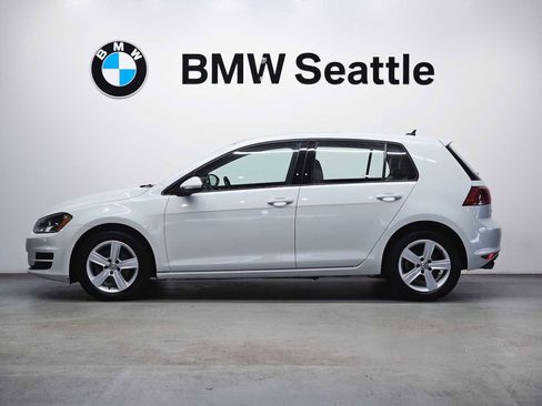 Used 2017 Volkswagen Golf Wolfsburg Edition image 3